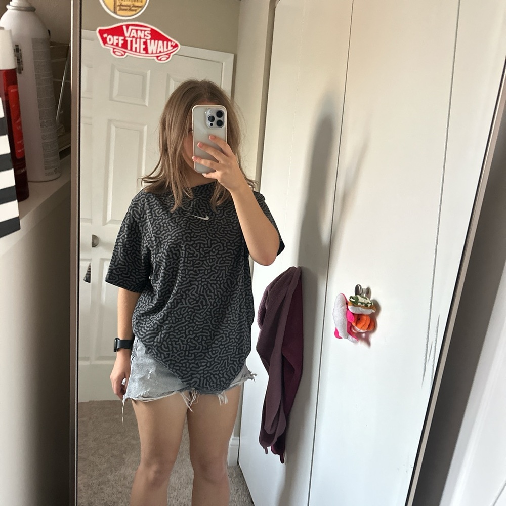 Nike black pattern tshirt